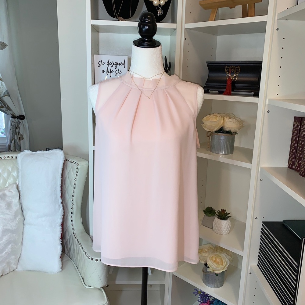 Rose & Olive Sleeveless pink blouse